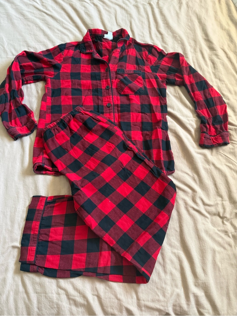 Pajama Set - Picture 2 of 4